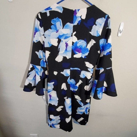 Maggy London Floral Bell Sleeve Dress‎ Sz 4 - Picture 2 of 7